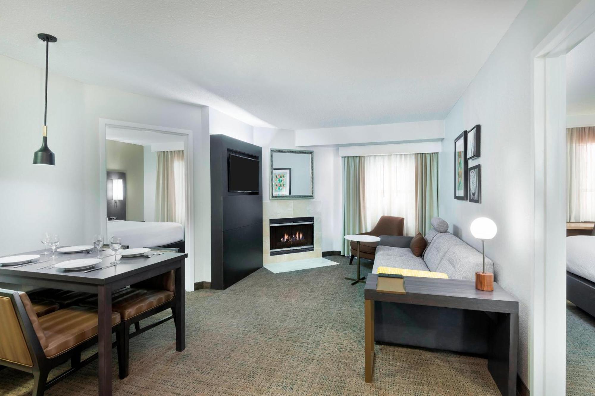 Sabal Park/brandon Hotel